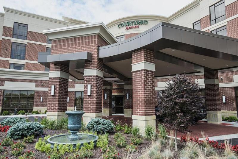 Courtyard By Marriott Cincinnati Midtown/Rookwood Exteriér fotografie