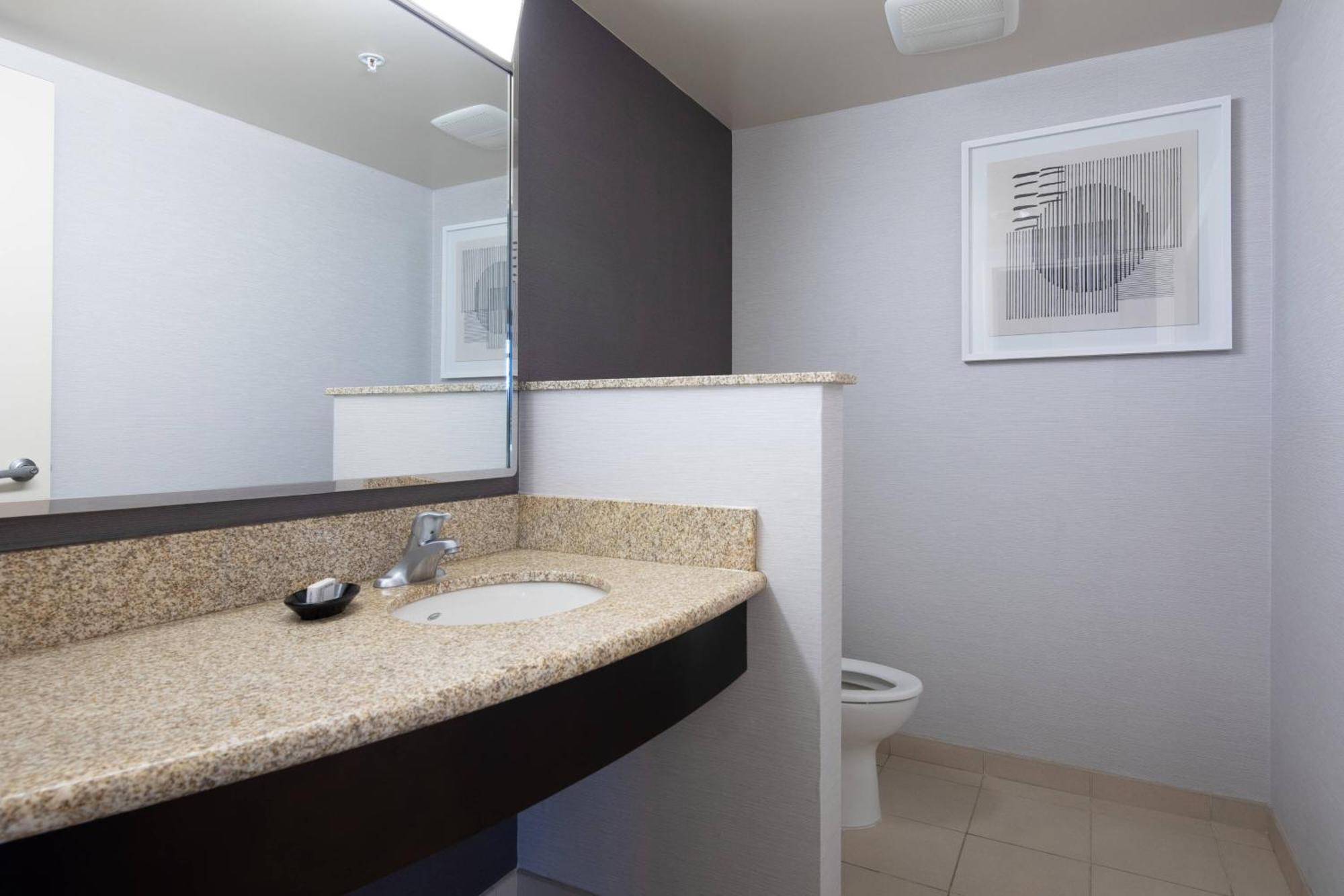 Courtyard By Marriott Cincinnati Midtown/Rookwood Exteriér fotografie