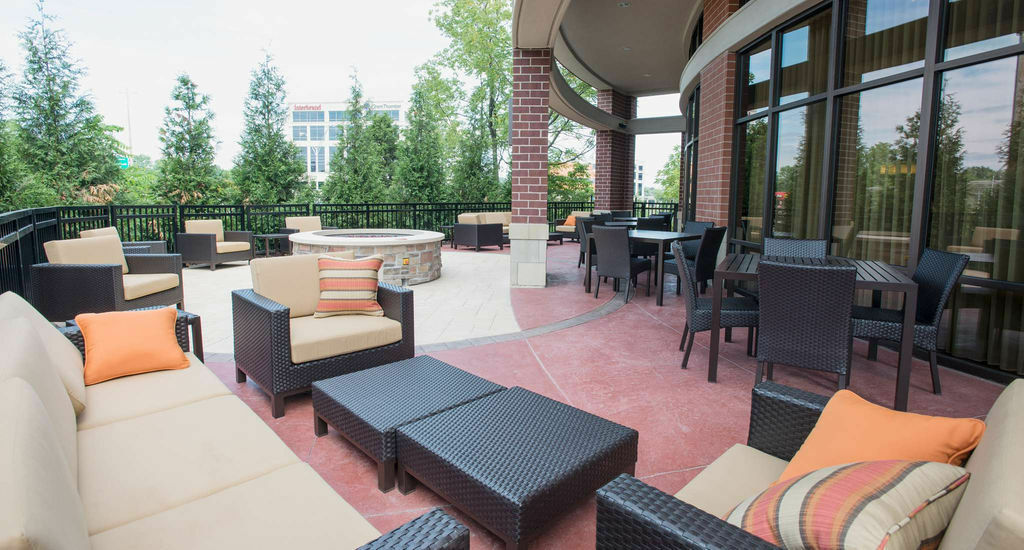 Courtyard By Marriott Cincinnati Midtown/Rookwood Exteriér fotografie